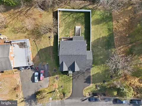 View/Area - 8317 Sunset Dr, Manassas, VA 20110 photo 1 of 6