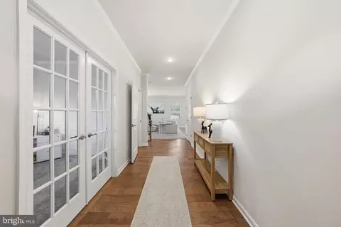 Entry Way - 8317 Sunset Dr, Manassas, VA 20110 photo 2 of 12