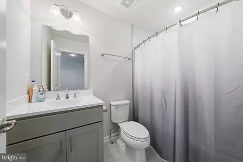 Bath - 8317 Sunset Dr, Manassas, VA 20110 photo 2 of 3