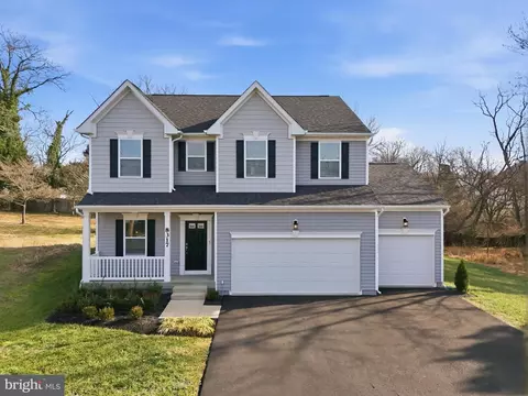 8317 Sunset Dr, Manassas, VA 20110
