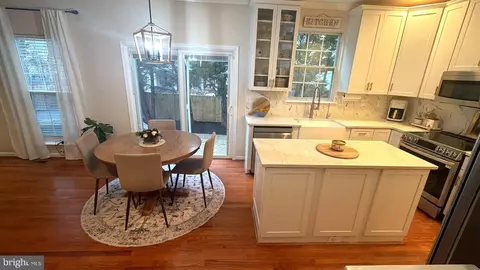 Kitchen - 11998 Youngtree Ct, Bristow, VA 20136 photo 1 of 4