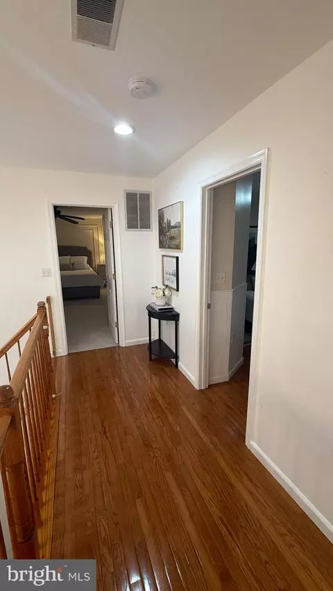 Entry Way - 11998 Youngtree Ct, Bristow, VA 20136 photo 6 of 6