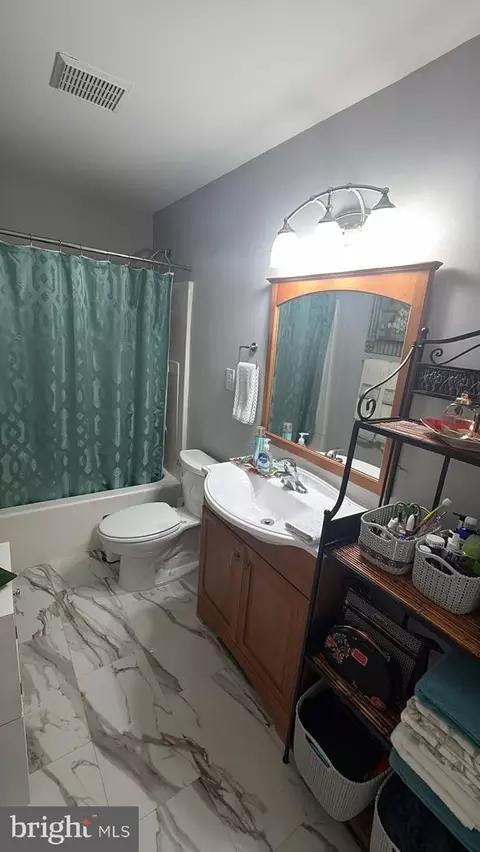 Bath - 11998 Youngtree Ct, Bristow, VA 20136 photo 6 of 6