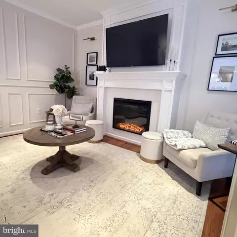 Living - 11998 Youngtree Ct, Bristow, VA 20136 photo 3 of 3