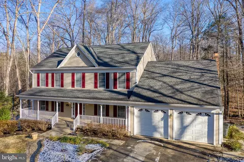 9879 Hemlock Hills Ct, Manassas, VA 20111