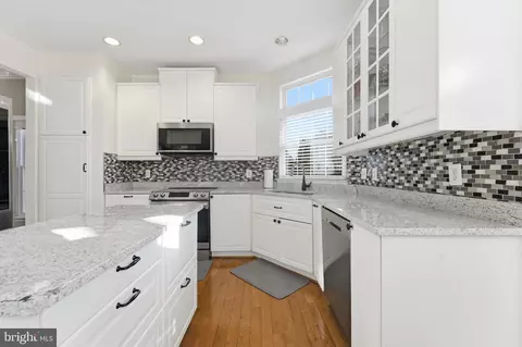 Kitchen - 12217 Wheat Mill Loop, Bristow, VA 20136 photo 3 of 5