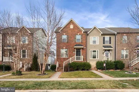 18092 Red Cedar Rd, Dumfries, VA 22026