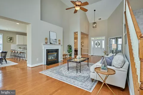 6907 Broadleaf Ter, Gainesville, VA 20155 photo 14