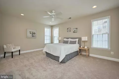 6907 Broadleaf Ter, Gainesville, VA 20155 photo 24