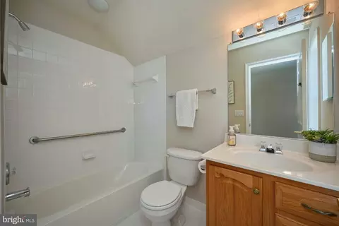 6907 Broadleaf Ter, Gainesville, VA 20155 photo 40