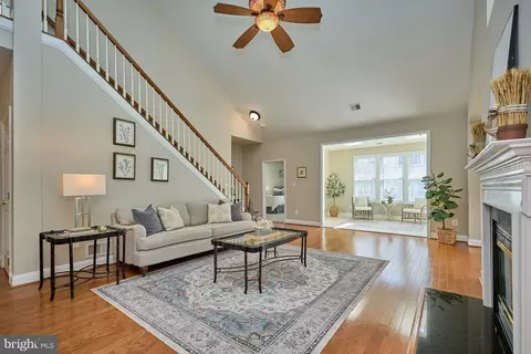 6907 Broadleaf Ter, Gainesville, VA 20155 photo 12