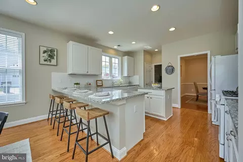 6907 Broadleaf Ter, Gainesville, VA 20155 photo 16