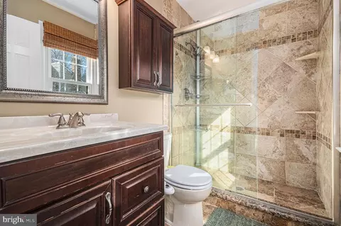 Bath - 4635 Holleyside Ct, Dumfries, VA 22025 photo 1 of 3