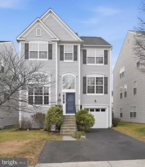 9138 Mineola Ct, Manassas, VA 20111