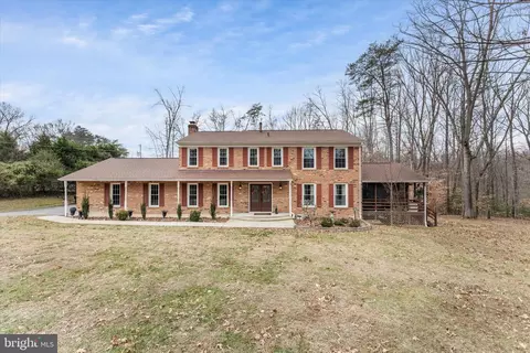 8015 Stillbrooke Rd, Manassas, VA 20112