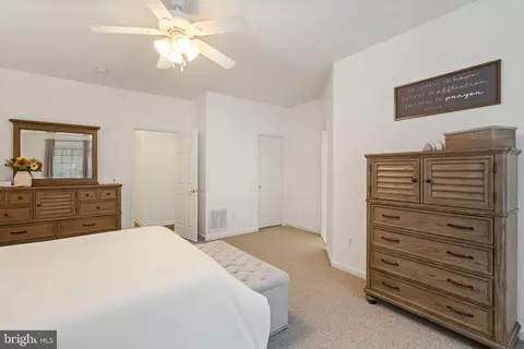 Bedroom - 16040 Dancing Leaf Pl, Dumfries, VA 22025 photo 3 of 5