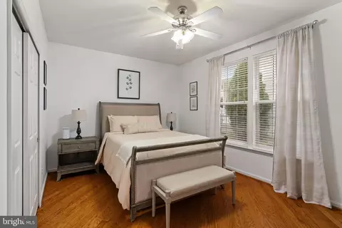 Bedroom - 16040 Dancing Leaf Pl, Dumfries, VA 22025 photo 4 of 5
