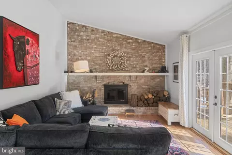 Other - 6099 River Forest Dr, Manassas, VA 20112 photo 6 of 23