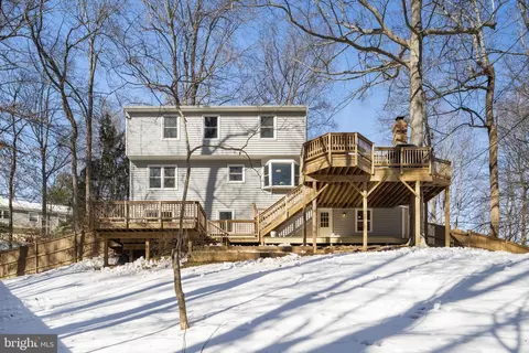 Exterior - 6099 River Forest Dr, Manassas, VA 20112 photo 8 of 14