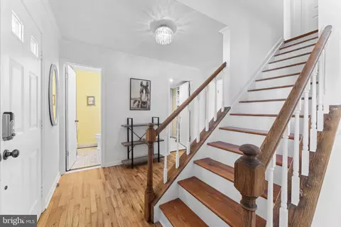Entry Way - 6099 River Forest Dr, Manassas, VA 20112 photo 5 of 9