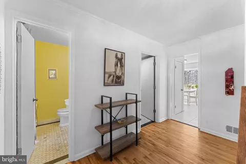 Entry Way - 6099 River Forest Dr, Manassas, VA 20112 photo 2 of 9