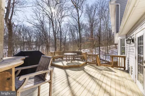Exterior - 6099 River Forest Dr, Manassas, VA 20112 photo 10 of 14