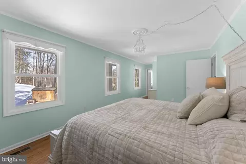 Bedroom - 6099 River Forest Dr, Manassas, VA 20112 photo 3 of 7