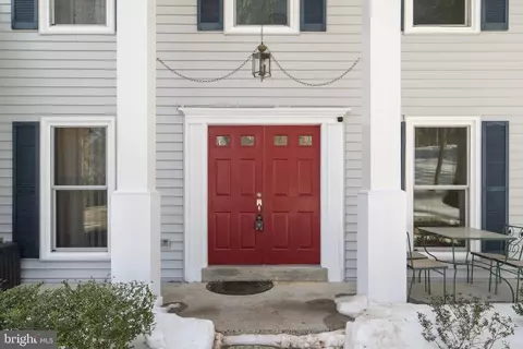 Exterior - 6099 River Forest Dr, Manassas, VA 20112 photo 5 of 14