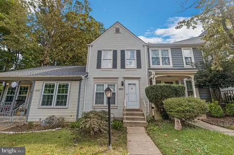 15076 Maple Glen Ct, Dumfries, VA 22025