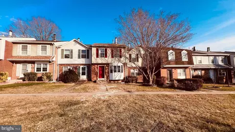 14875 Cherrydale Dr, Woodbridge, VA 22193