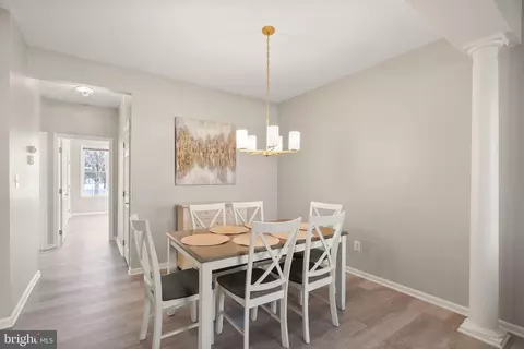 Entry Way - 6932 Walnut Hill Dr, Gainesville, VA 20155 photo 1 of 7