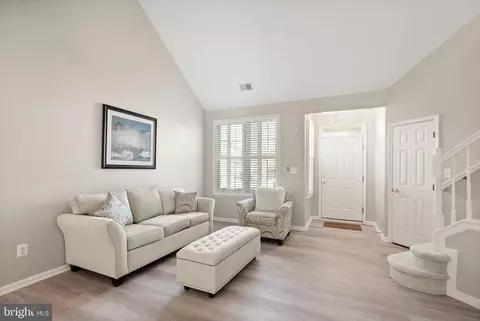 Other - 6932 Walnut Hill Dr, Gainesville, VA 20155 photo 4 of 15