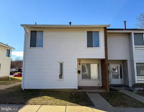 Exterior - 7516 Purdue Ct, Manassas, VA 20109 photo 2 of 2