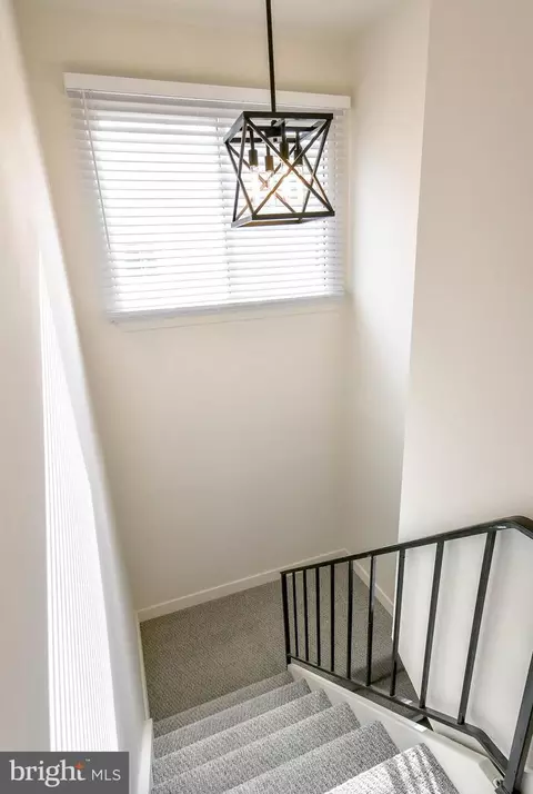Entry Way - 7516 Purdue Ct, Manassas, VA 20109 photo 2 of 2