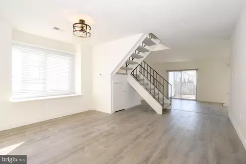 Living - 7516 Purdue Ct, Manassas, VA 20109 photo 1 of 11