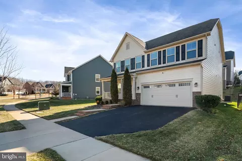 Exterior - 2321 Sweet Pepperbrush Loop, Dumfries, VA 22026 photo 5 of 13