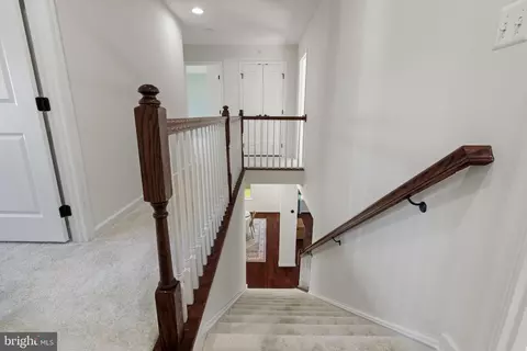 Entry Way - 2321 Sweet Pepperbrush Loop, Dumfries, VA 22026 photo 10 of 11