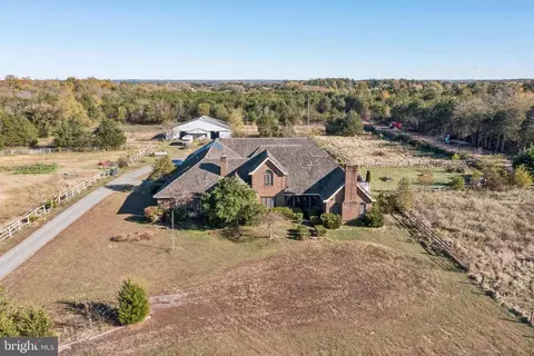 13025 Bison Farm Trl, Nokesville, VA 20181