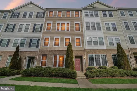 14840 Mason Creek Cir, Woodbridge, VA 22191