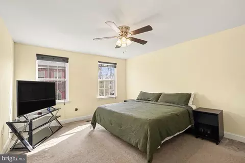 Bedroom - 4440 Potomac Highlands Cir, Triangle, VA 22172 photo 2 of 5