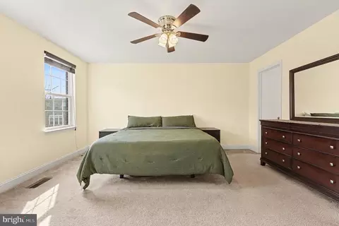 Bedroom - 4440 Potomac Highlands Cir, Triangle, VA 22172 photo 1 of 5