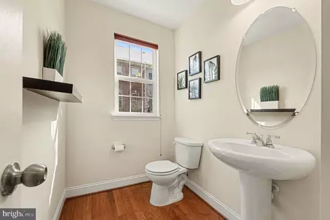 Entry Way - 4440 Potomac Highlands Cir, Triangle, VA 22172 photo 2 of 5