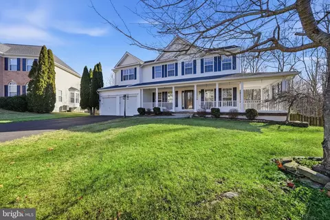 15204 Chula Pl, Woodbridge, VA 22193