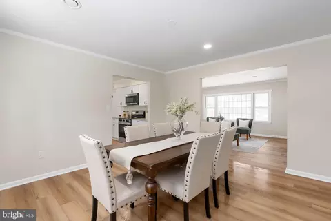 Dining - 3234 Riverview Dr, Triangle, VA 22172 photo 2 of 2
