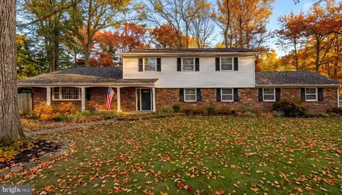 Exterior - 3234 Riverview Dr, Triangle, VA 22172 photo 1 of 4