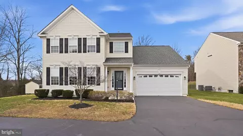 14439 Hamill Run Dr, Gainesville, VA 20155