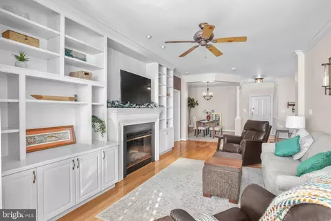 500 Belmont Bay Dr #113, Woodbridge, VA 22191