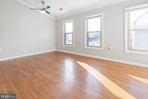 Living - 7401 Emerald Dr, Manassas, VA 20109 photo 1 of 5