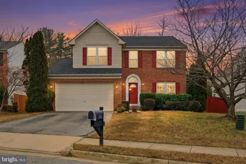 13217 Kinnicutt Dr, Woodbridge, VA 22192