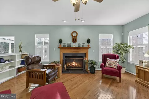 8372 Tenbrook Dr, Gainesville, VA 20155 photo 30
